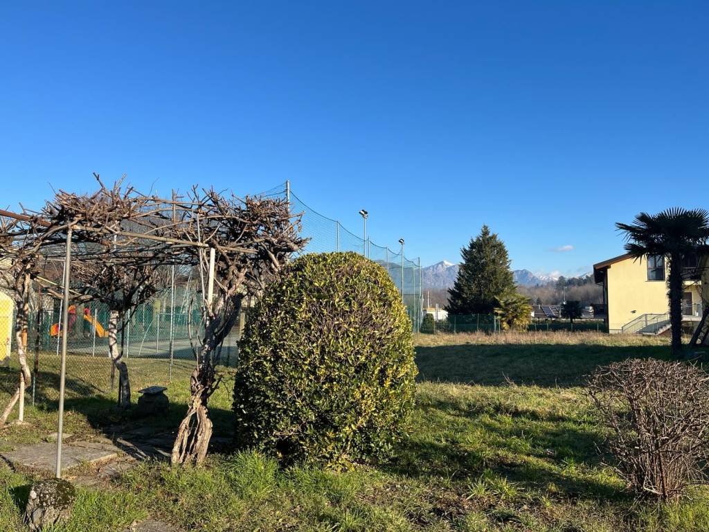 Terreno a Bulciago in Via Santo Stefano, 19 - Foto 4