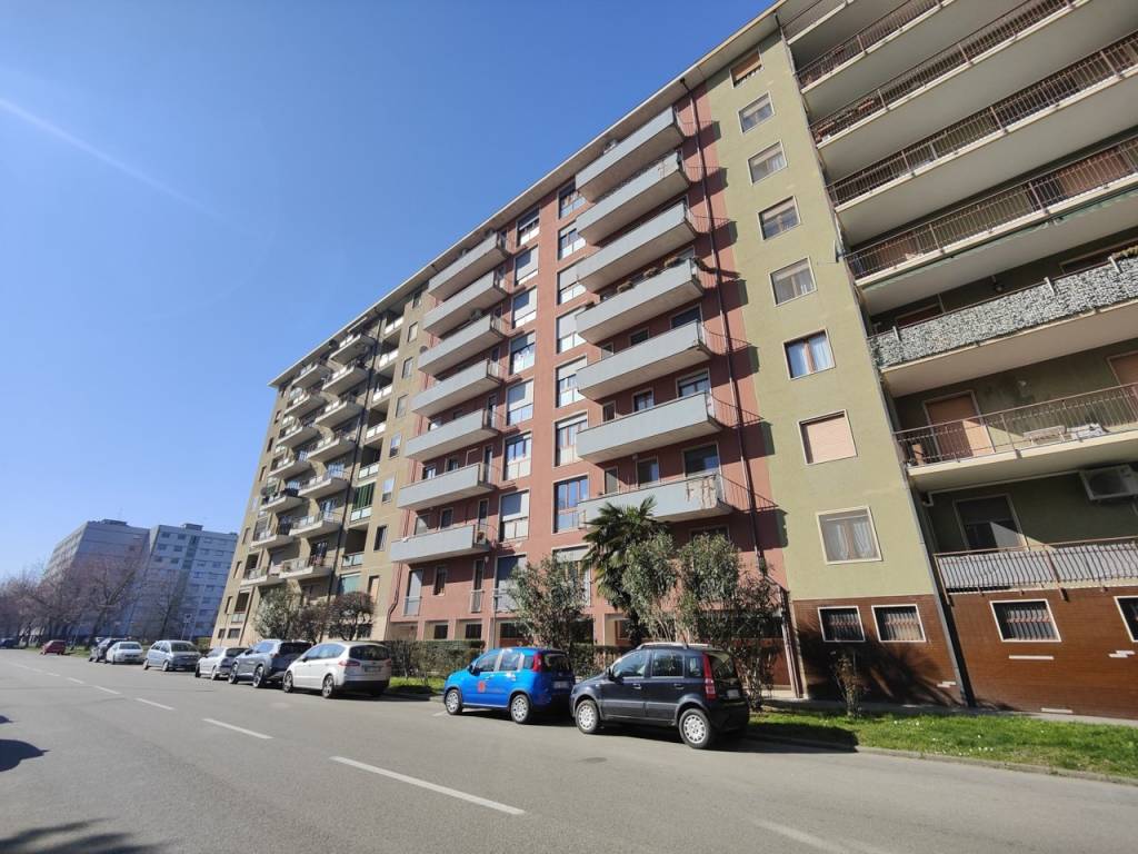 Appartamento a Novara in Via Giuseppe Spreafico, 28 - Foto 2