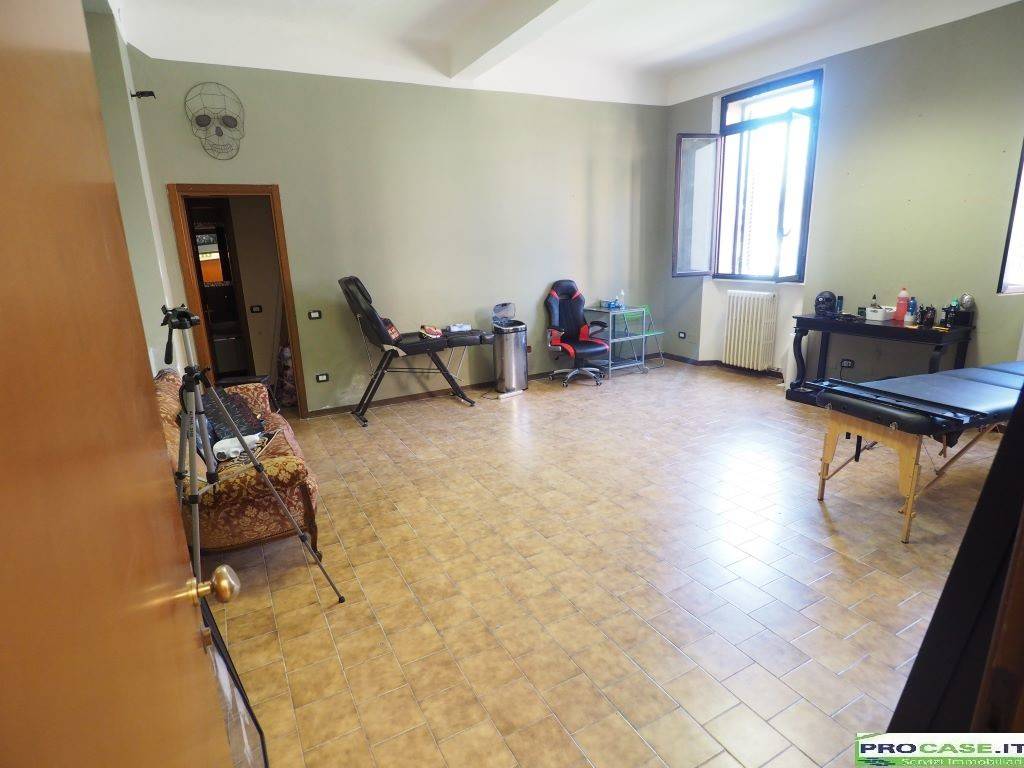 Immobile a Saronno in Via Maestri del Lavoro, 1 - Foto 4