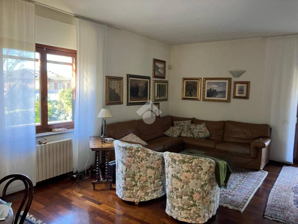Villa a Vizzolo predabissi in Via Aldo Moro, 3 - Foto 4