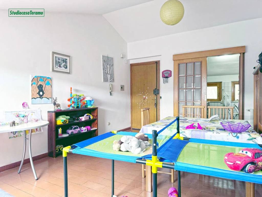 Appartamento a Teramo in Via Mario Lanciaprima, 2 - Foto 2