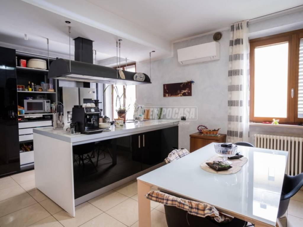 Casa indipendente a Fano in Via dei Gelsi - Foto 2