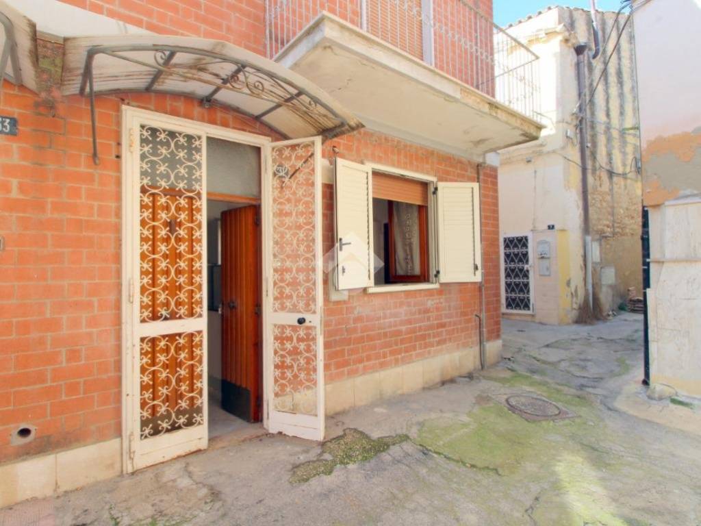 Casa indipendente a Lucera in Vico Lorenzo Chieppa, 31 - Foto 2