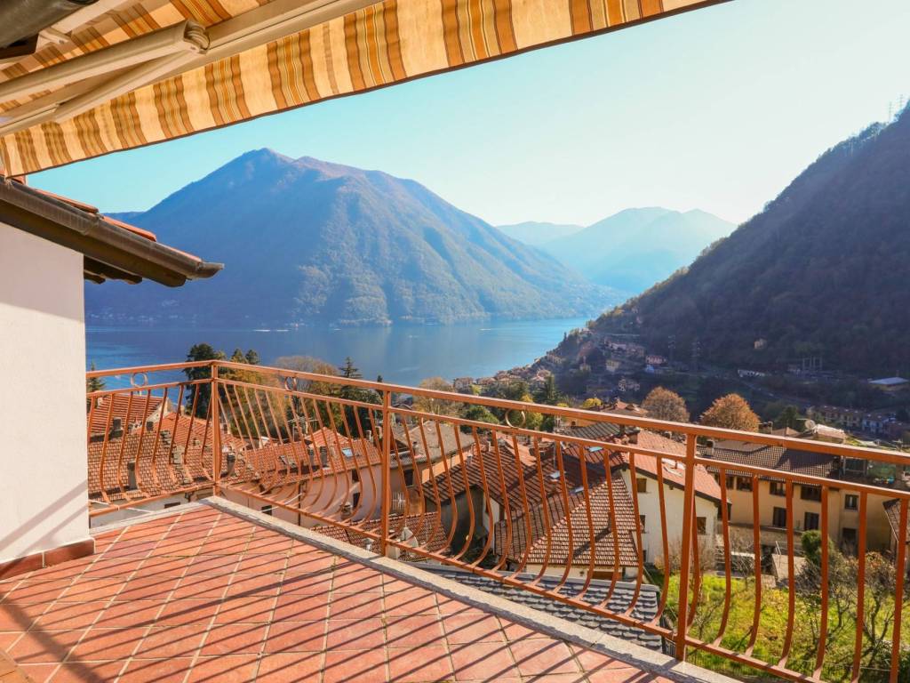 Villa a Argegno in Via Schignano, 3 - Foto 1