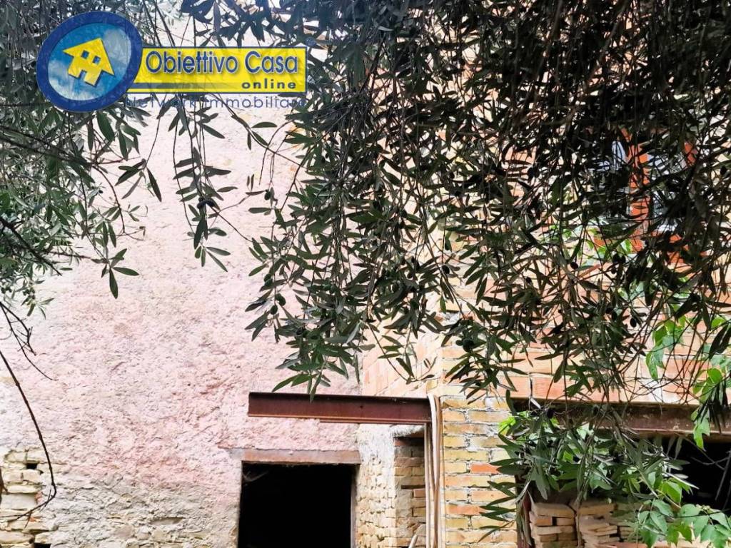 Rustico / casale a Teramo - Foto 4