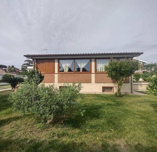 Villa a Terracina in La Siesta - Foto 4