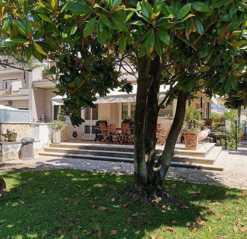 Villa a Terracina in Viale Europa 212 - Foto 2