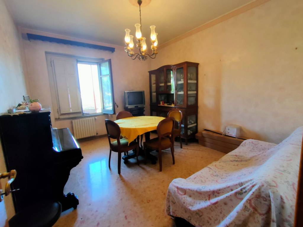 Appartamento a Benevento in Via Remigio del Grosso - Foto 2
