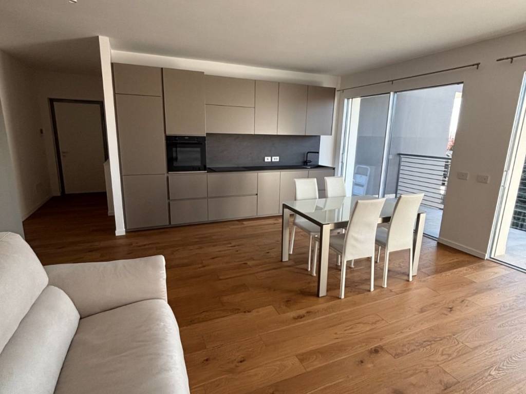 Appartamento a Appiano gentile in Via Monte Carmelo - Foto 3