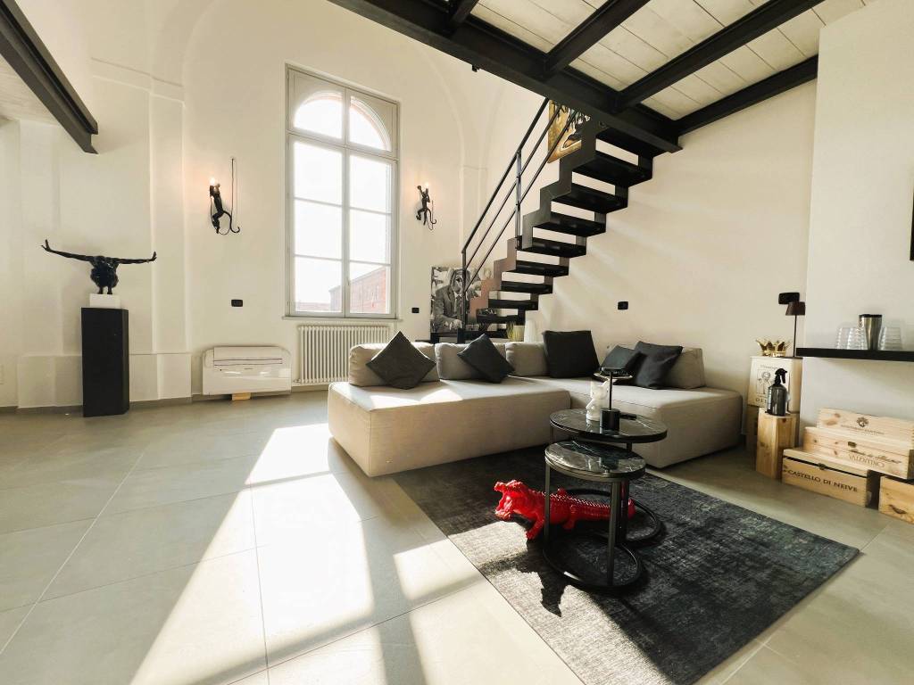 Loft / open space a Bra in Via Luigi Mercantini, 6 - Foto 3