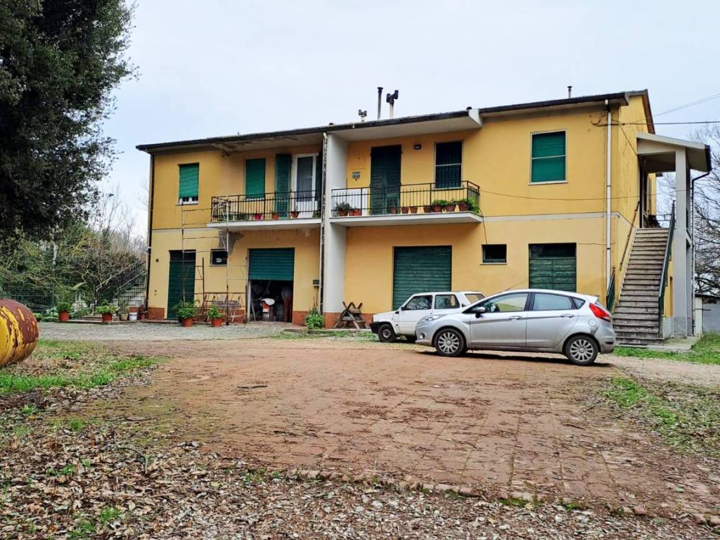 Villa a Collesalvetti in Via delle Sorgenti, 41, 57014 Collesalvetti LI, Italia - Foto 2