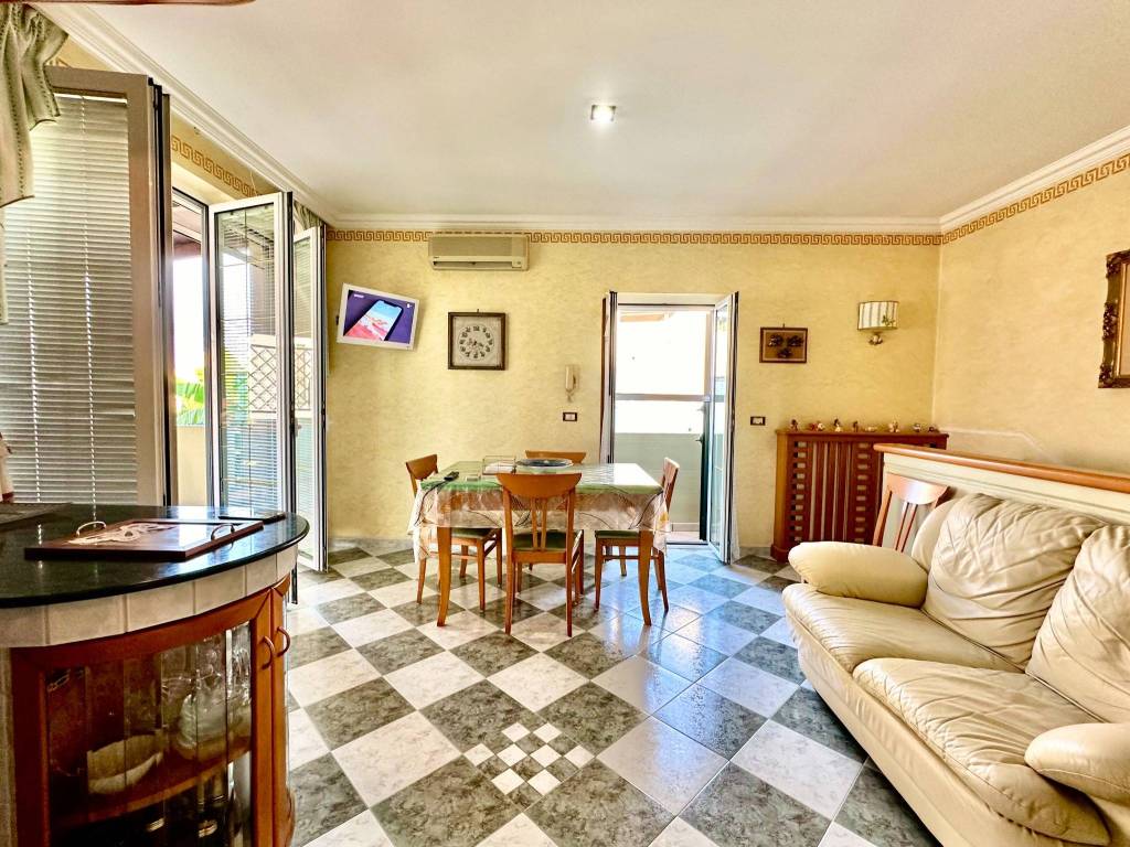 Casa indipendente a Fasano in Via Costa, 12 - Foto 2