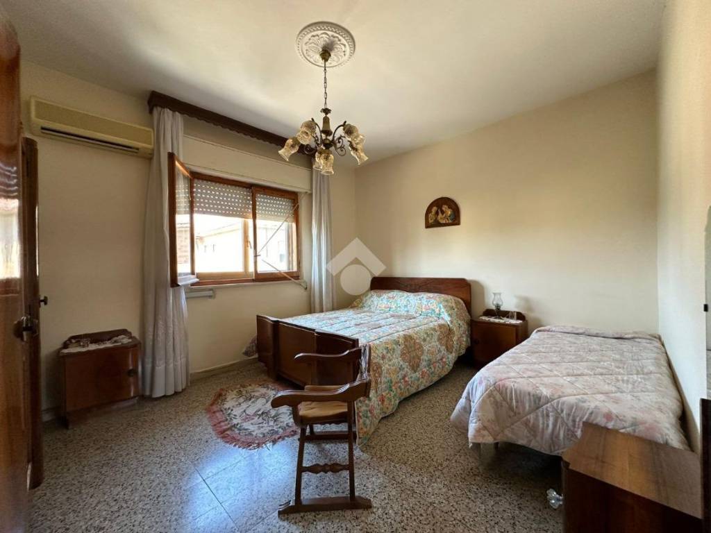 Appartamento a Crotone in Via Leonardo Sciascia, 16 - Foto 4