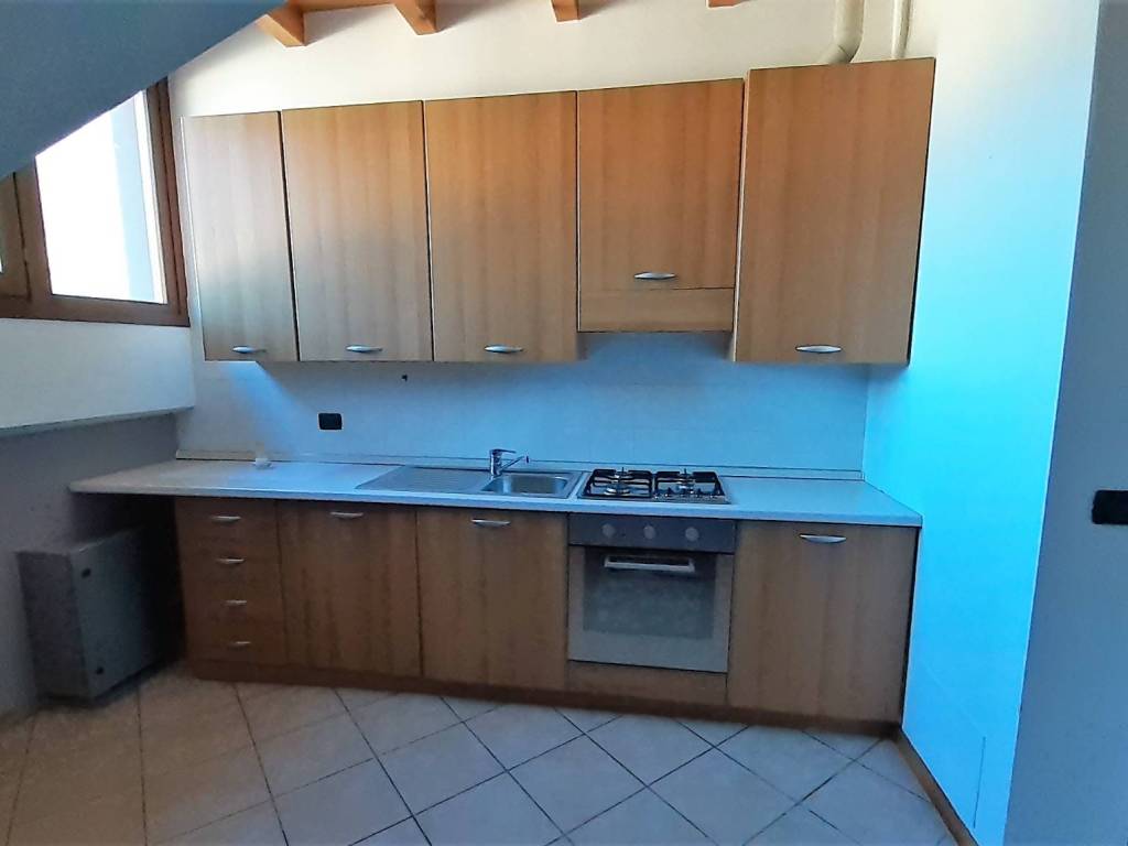 Attico / mansarda a Sondrio in Via Giuliani, 17 - Foto 2