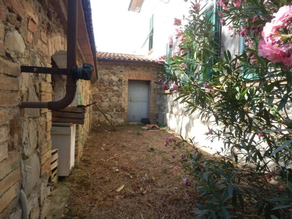 Palazzo / stabile a Gavorrano in Via Repubblica - Foto 5