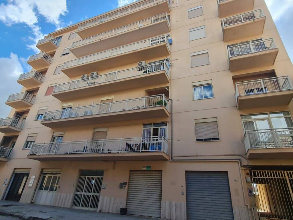 Appartamento a Castelvetrano in Via Adua - Foto 3