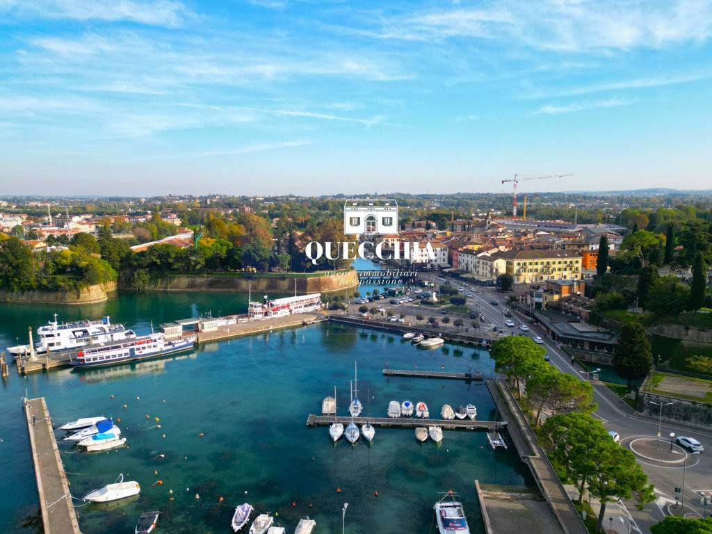 Appartamento a Peschiera del garda in Piazza Ferdinando di Savoia - Foto 2