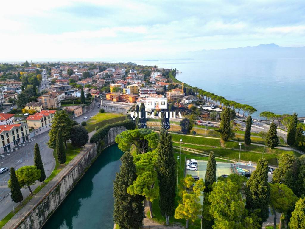 Appartamento a Peschiera del garda in Piazza Ferdinando di Savoia - Foto 5