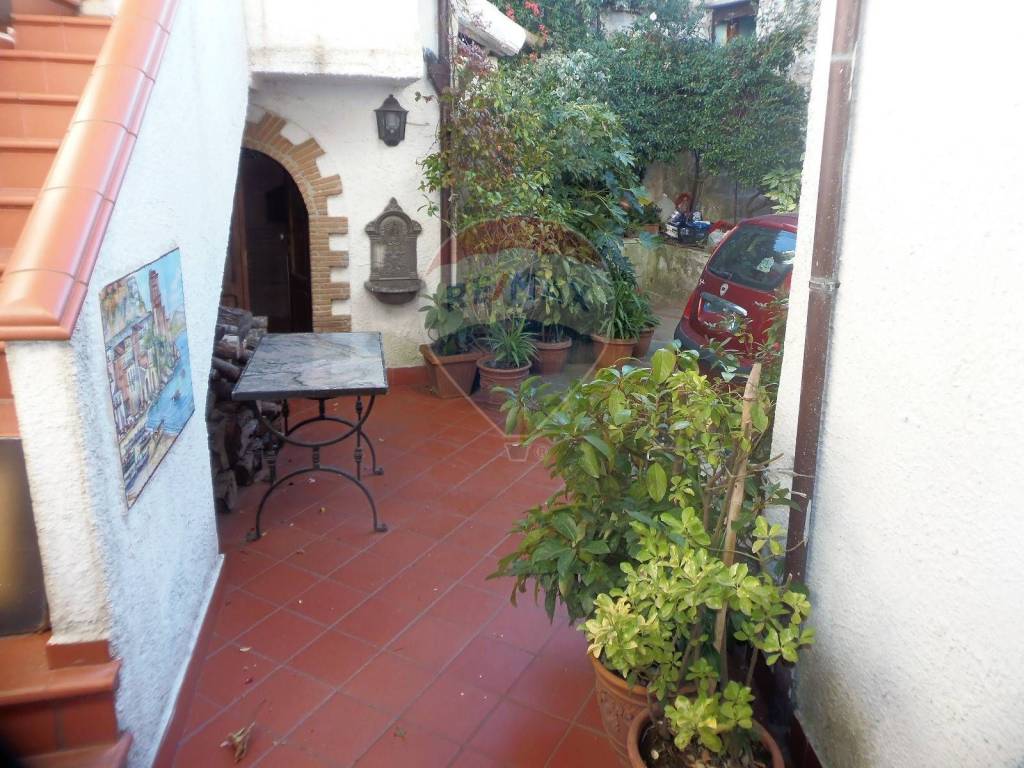 Appartamento a Caserta in Via Sommana Chiesa - Foto 5