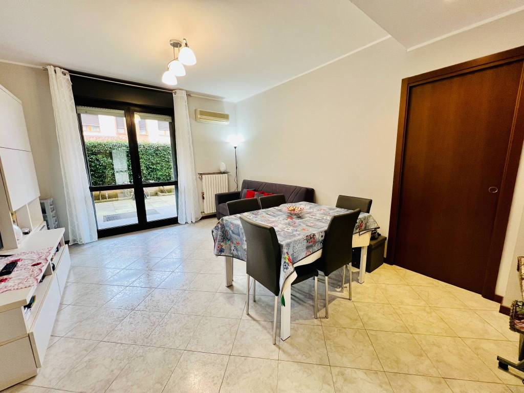 Appartamento a Lonate pozzolo in Via Antonio da Lonate - Foto 5