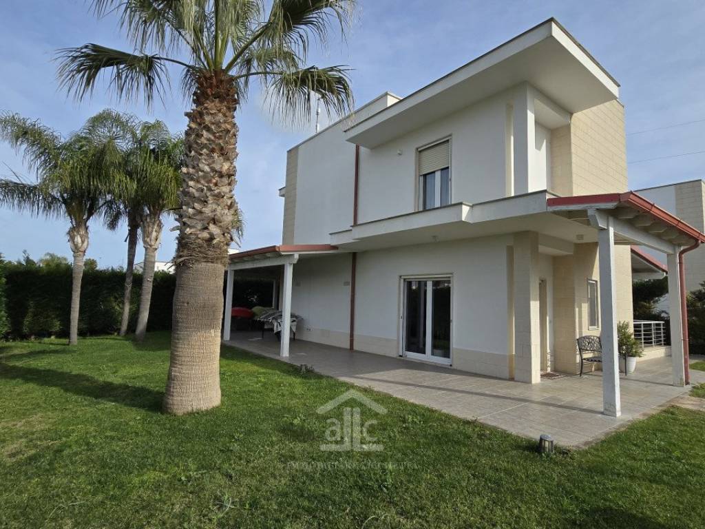Villa a Lecce in Via Charles Le Corbusier - Foto 5
