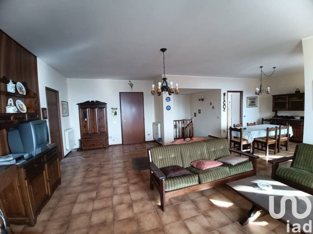 Villa a Bee in Via Battaglione Alpini Intra, 13 - Foto 5