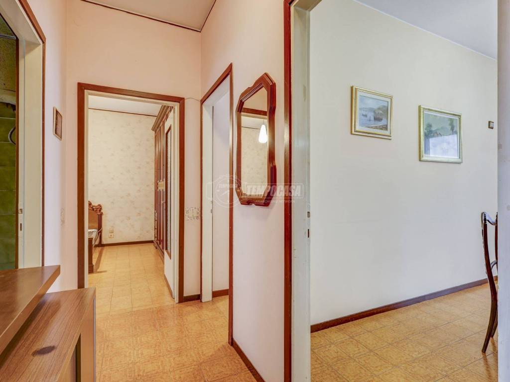 Appartamento a Somma lombardo in Via San Fermo 12/18 - Foto 4