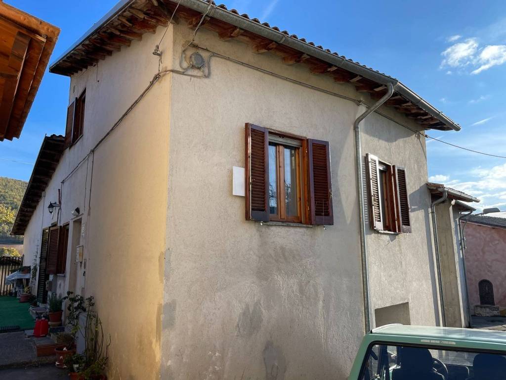 Appartamento a Cascia in Località Avendita - Foto 2