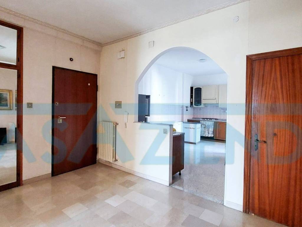 Appartamento a Termoli in Piazza Vittorio Veneto - Foto 2
