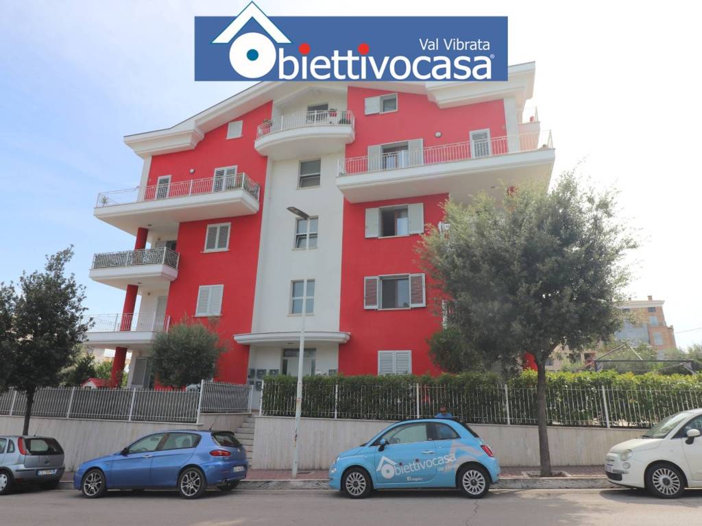 Appartamento a Nereto in Viale Europa, 18 - Foto 2