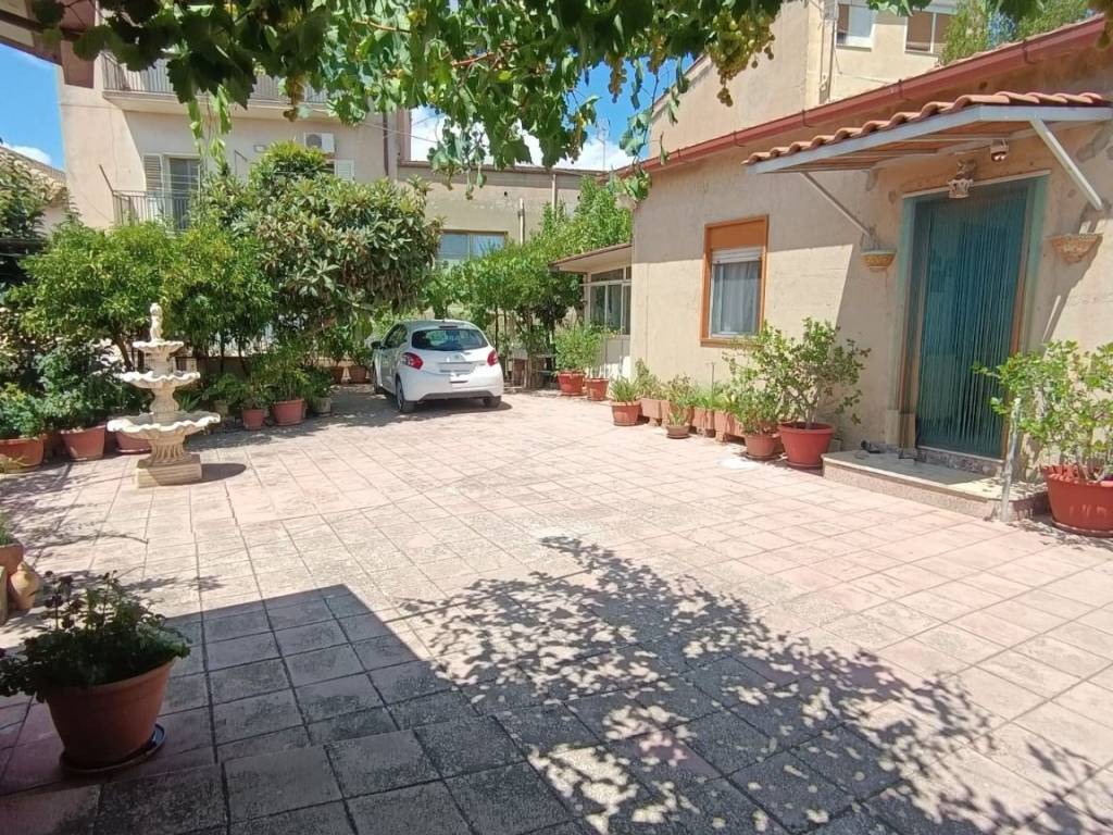 Villa a Caltanissetta in Via Enrico Berlinguer, 2 - Foto 2