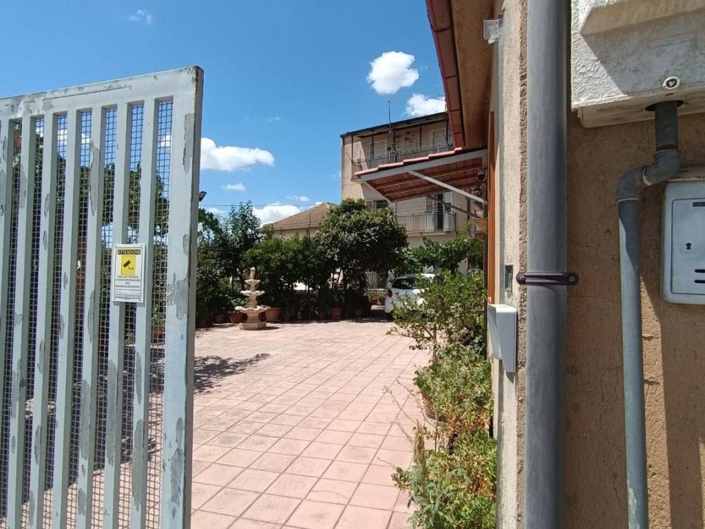 Villa a Caltanissetta in Via Enrico Berlinguer, 2 - Foto 5