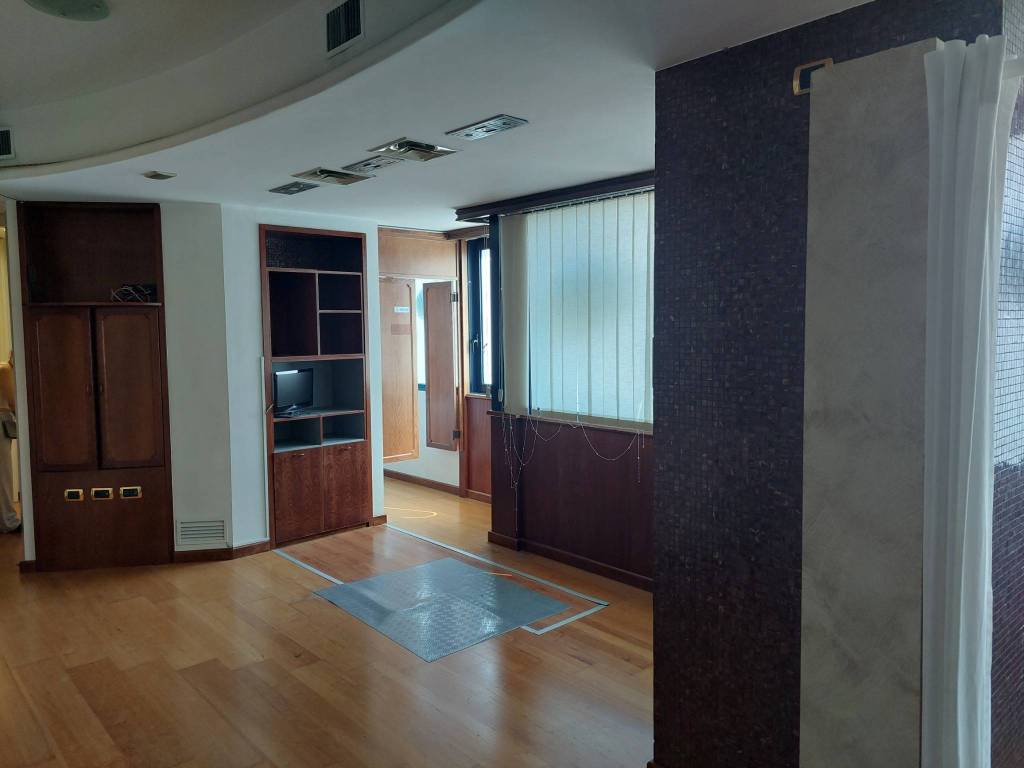 Immobile a Trani in Corso Alessandro Manzoni, 48 - Foto 2