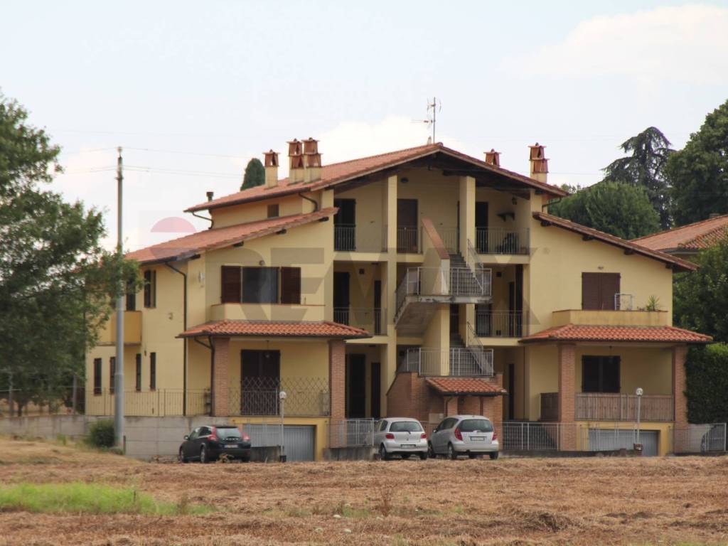 Appartamento a Castiglione del lago in Via Cristoforo Colombo, 240 - Foto 3