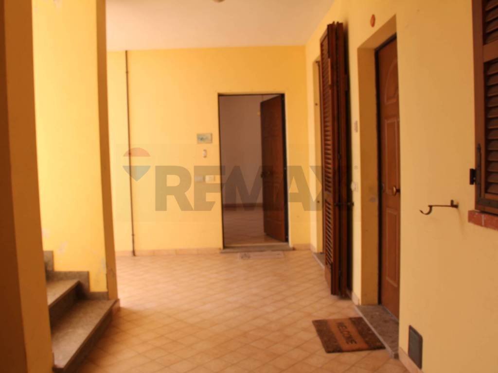 Appartamento a Castiglione del lago in Via Cristoforo Colombo, 240 - Foto 5