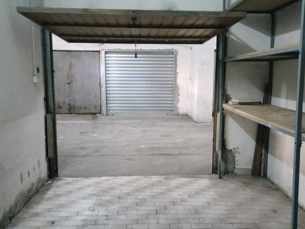 Box / garage a Caserta in Via Aristide Giovanni Barducci - Foto 5