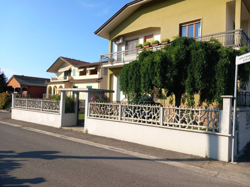 Villa a Alessandria in Via Vecchia Alessandria, 41 - Foto 3