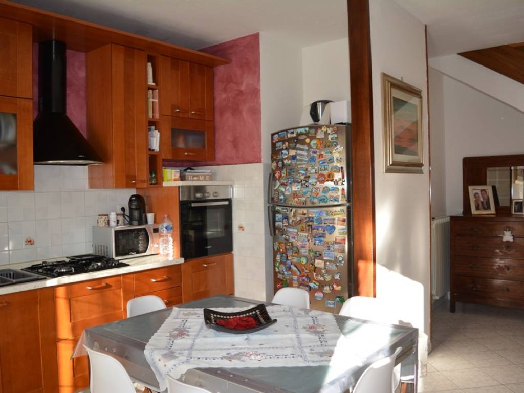 Appartamento a Castiglione del lago in Via Roma, 152 - Foto 4