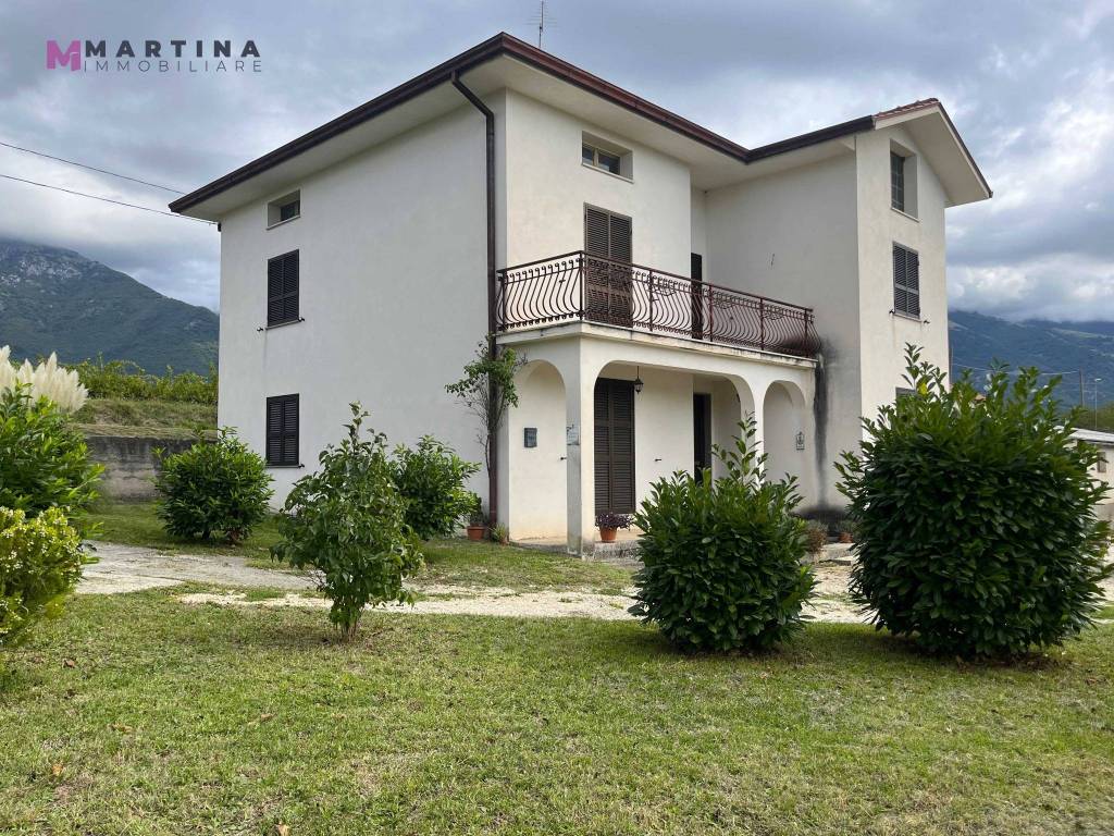 Villa a Alvito in Via Colle della Iungera - Foto 2