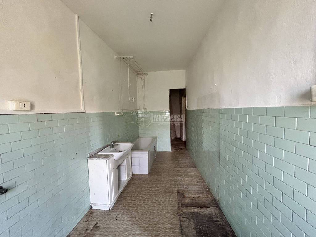 Appartamento a Asti in Corso Vittorio Alfieri 475 - Foto 4