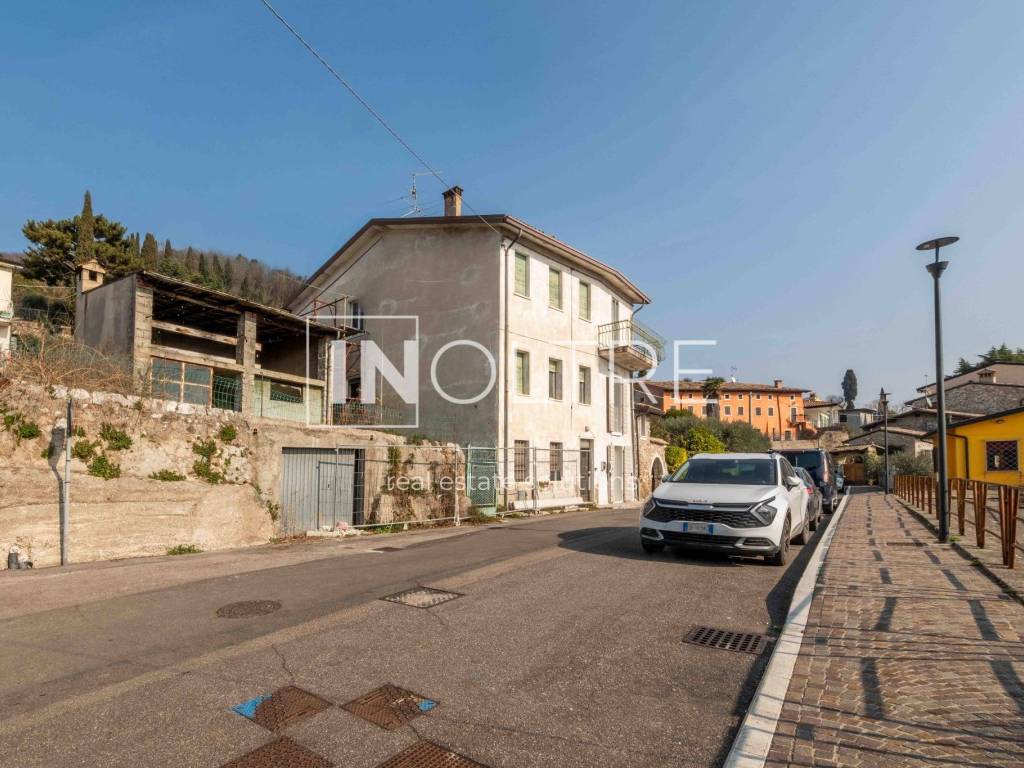 Rustico / casale a Cavaion veronese in Via Roma - Foto 2