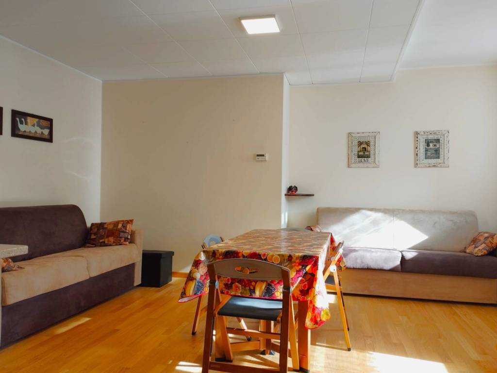 Appartamento a Chiesa in valmalenco in Via Milano, 6 - Foto 2