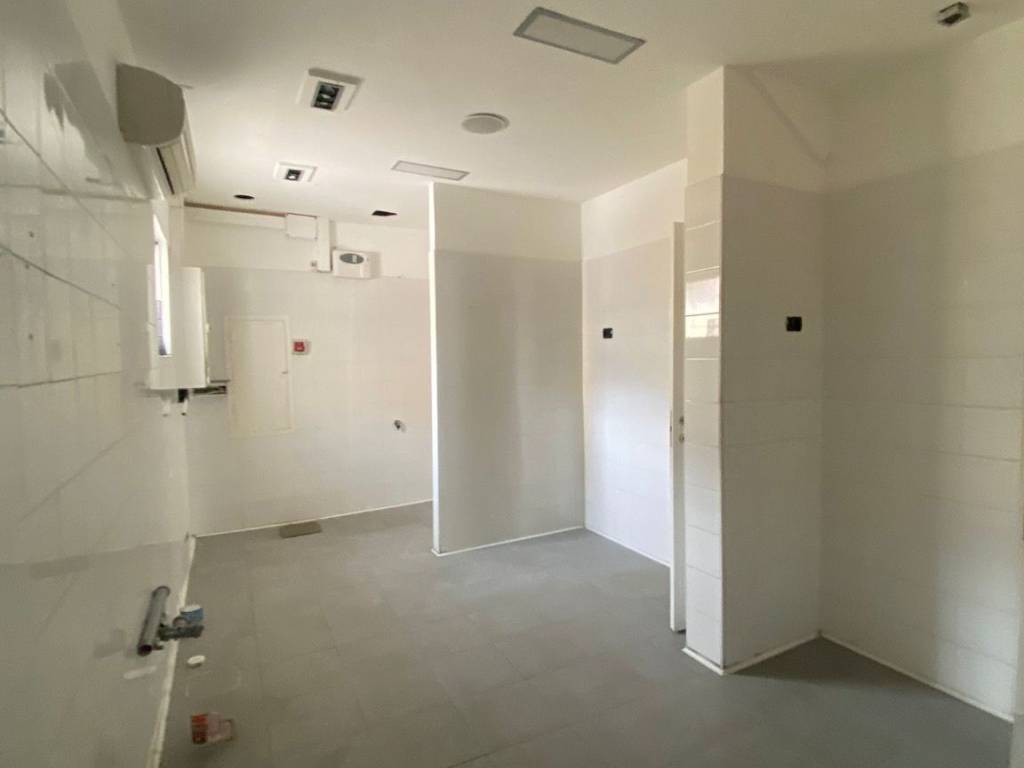 Immobile a Aprilia in Piazza Roma, 13 - Foto 4