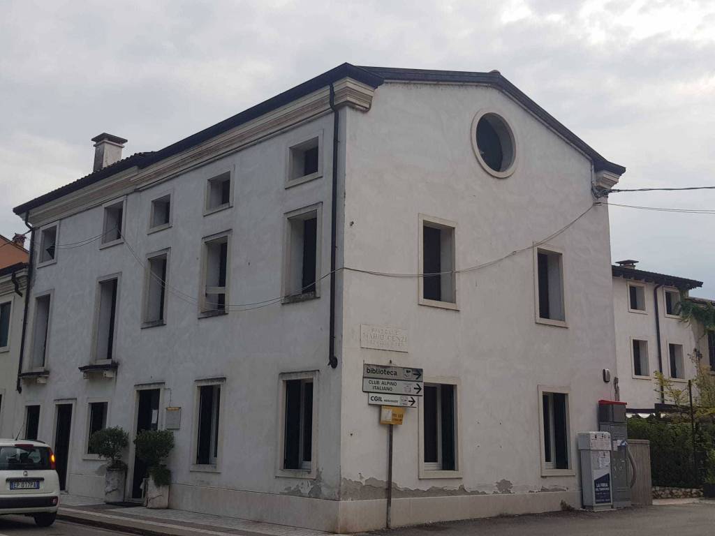 Villa a Montebello vicentino in Piazzale Cenzi, 29 - Foto 2