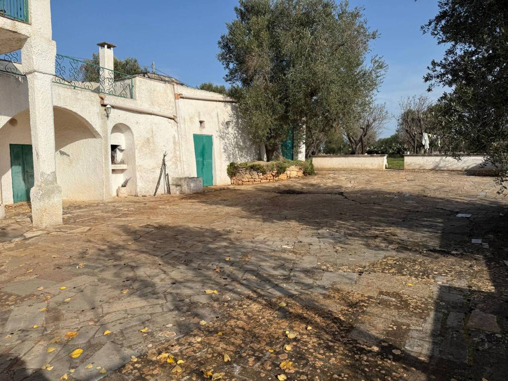 Villa a Ostuni in Strada Provinciale 29 S.N.C. - Foto 2