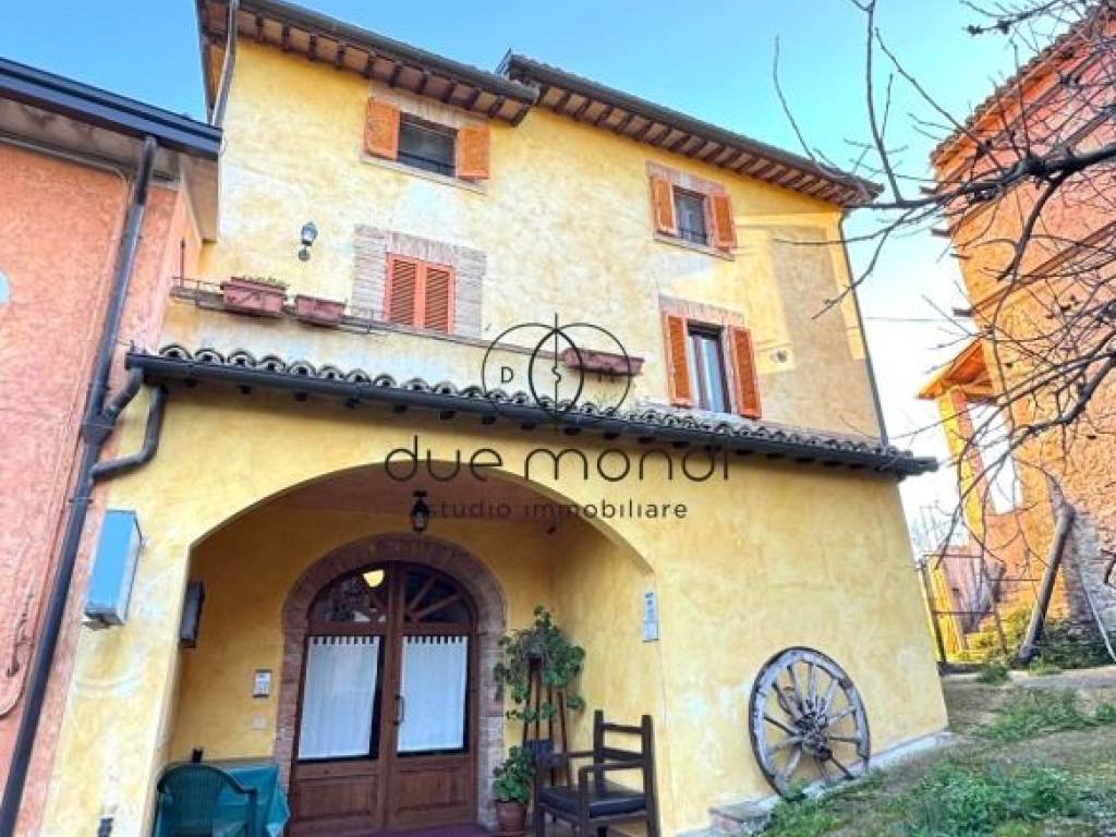 Casa indipendente a Castel ritaldi in Località Torregrosso - Foto 2