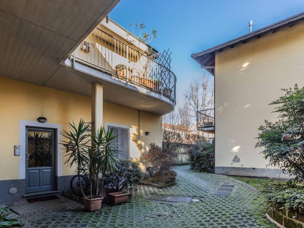 Appartamento a Saronno in Via Roma - Foto 2