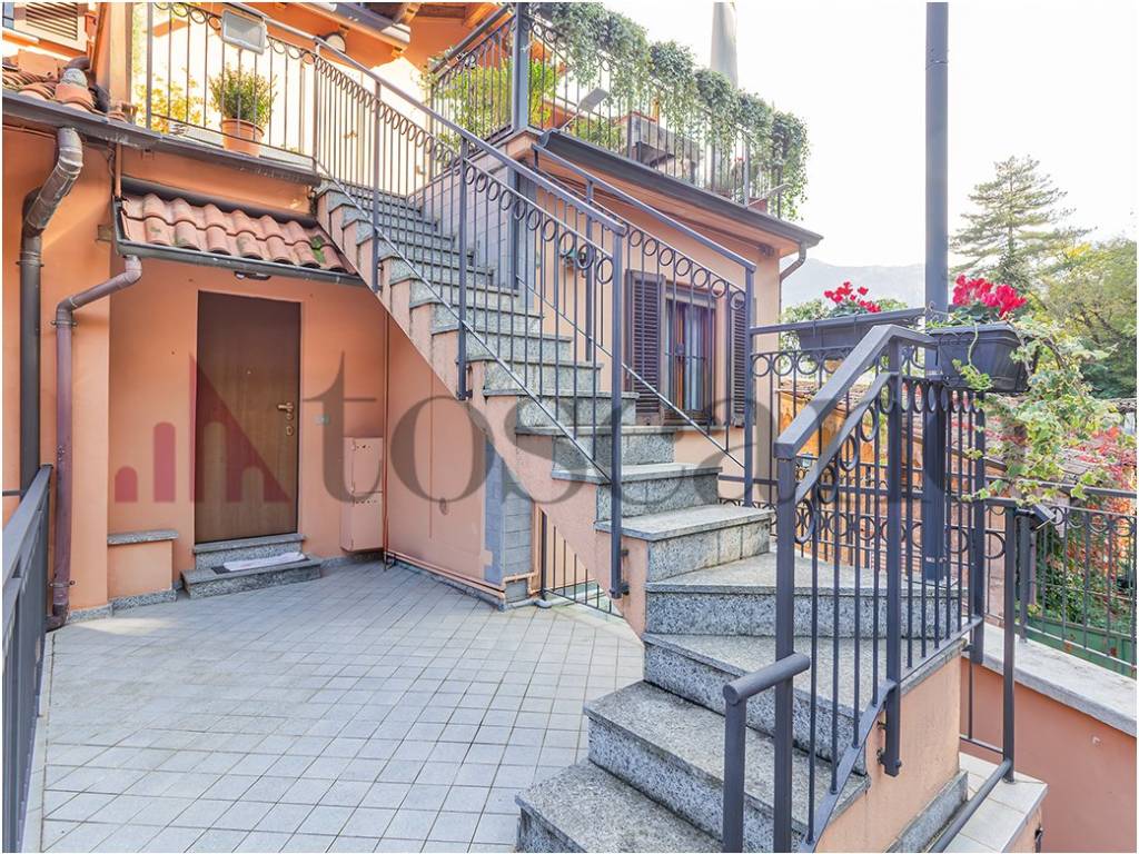 Appartamento a Malgrate in Via Roma - Foto 2