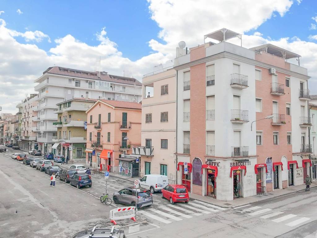 Immobile a San benedetto del tronto in Via Montebello, 87 - Foto 4