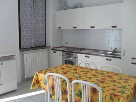 Appartamento a Caronno pertusella in Via Giuseppe Mazzini - Foto 2